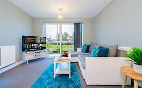 Haus Luxury Gated Apartment - City Centre - Secure Parking - Top Rated